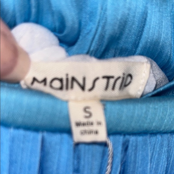 NWT Main Strip S Beautiful PleateBlue/Aqua/Teal Ombré Maxi Skirt. Fully lined. - Picture 5 of 6